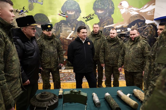 Андрей Воробьев поздравил военнослужащих 45-й отдельной гвардейской инженерной бригады