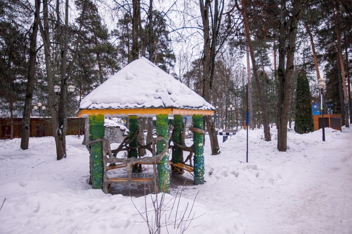 Детский городок "Сказочный" зимой в Красногорске