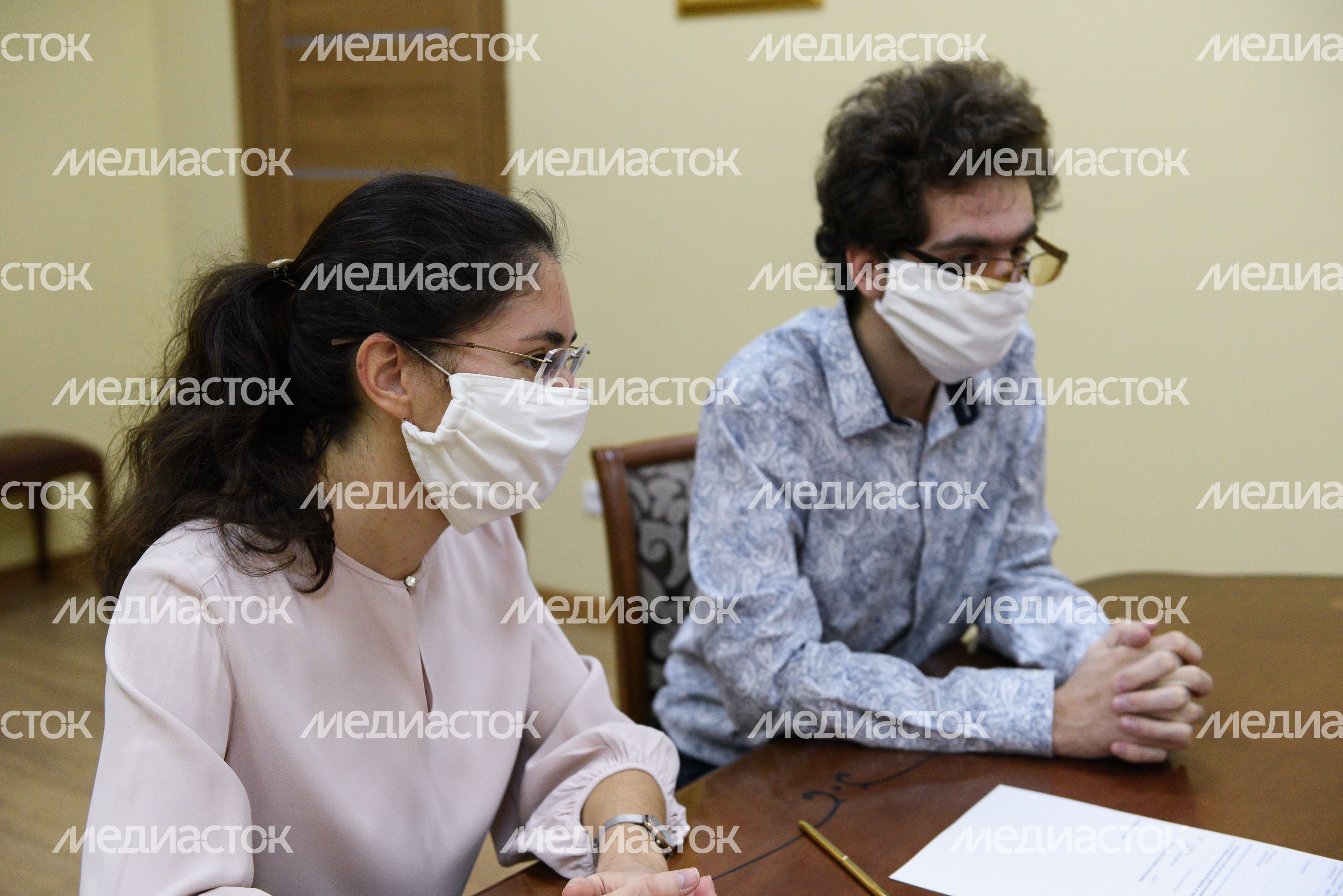 Церемония бракосочетания во время режима самоизоляции в связи с угрозой распространения коронавирусной инфекции
