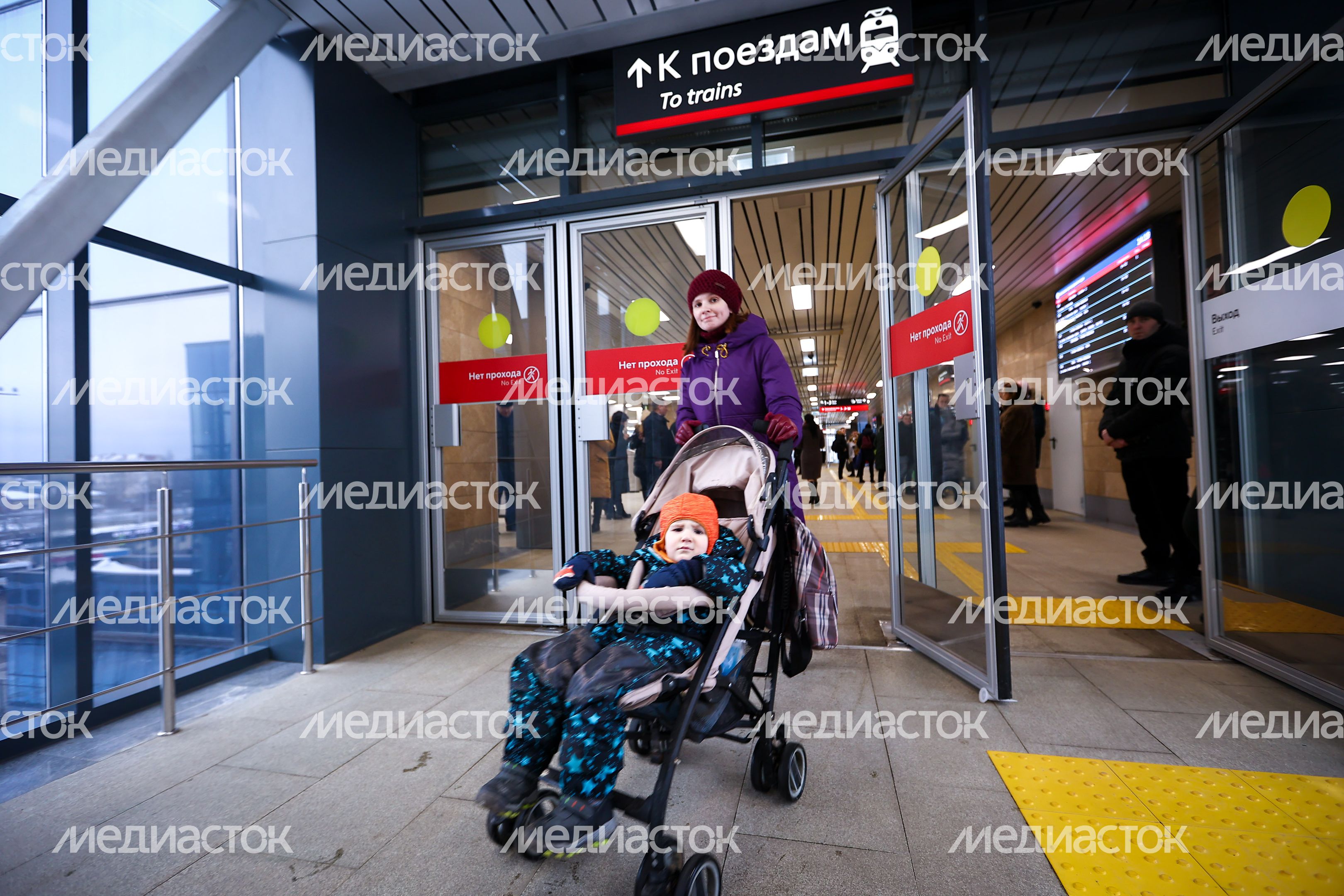 Поездка губернатора Подмосковья в электричке