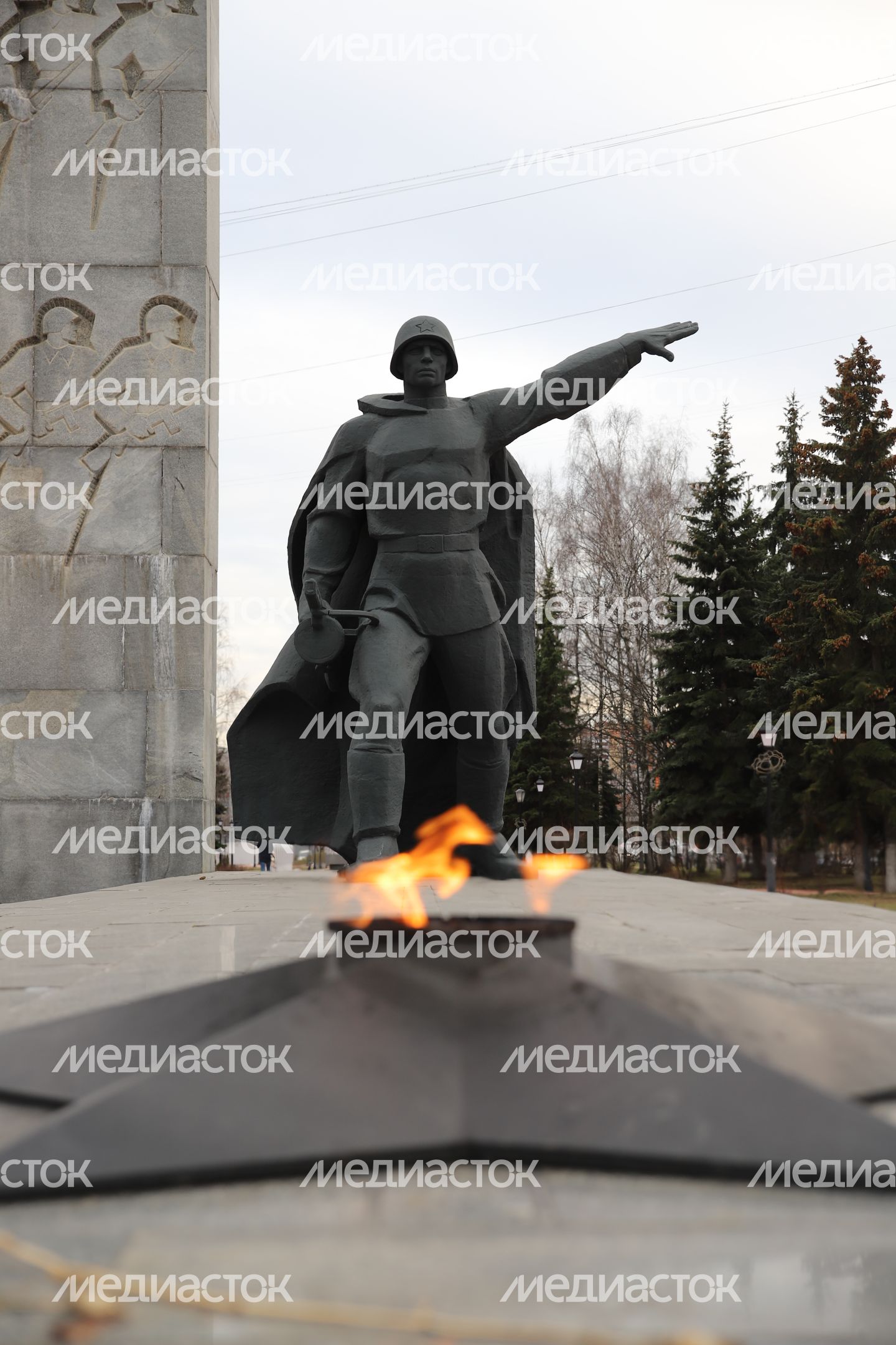Памятник Воинам Землякам Памятник Воинам Землякам