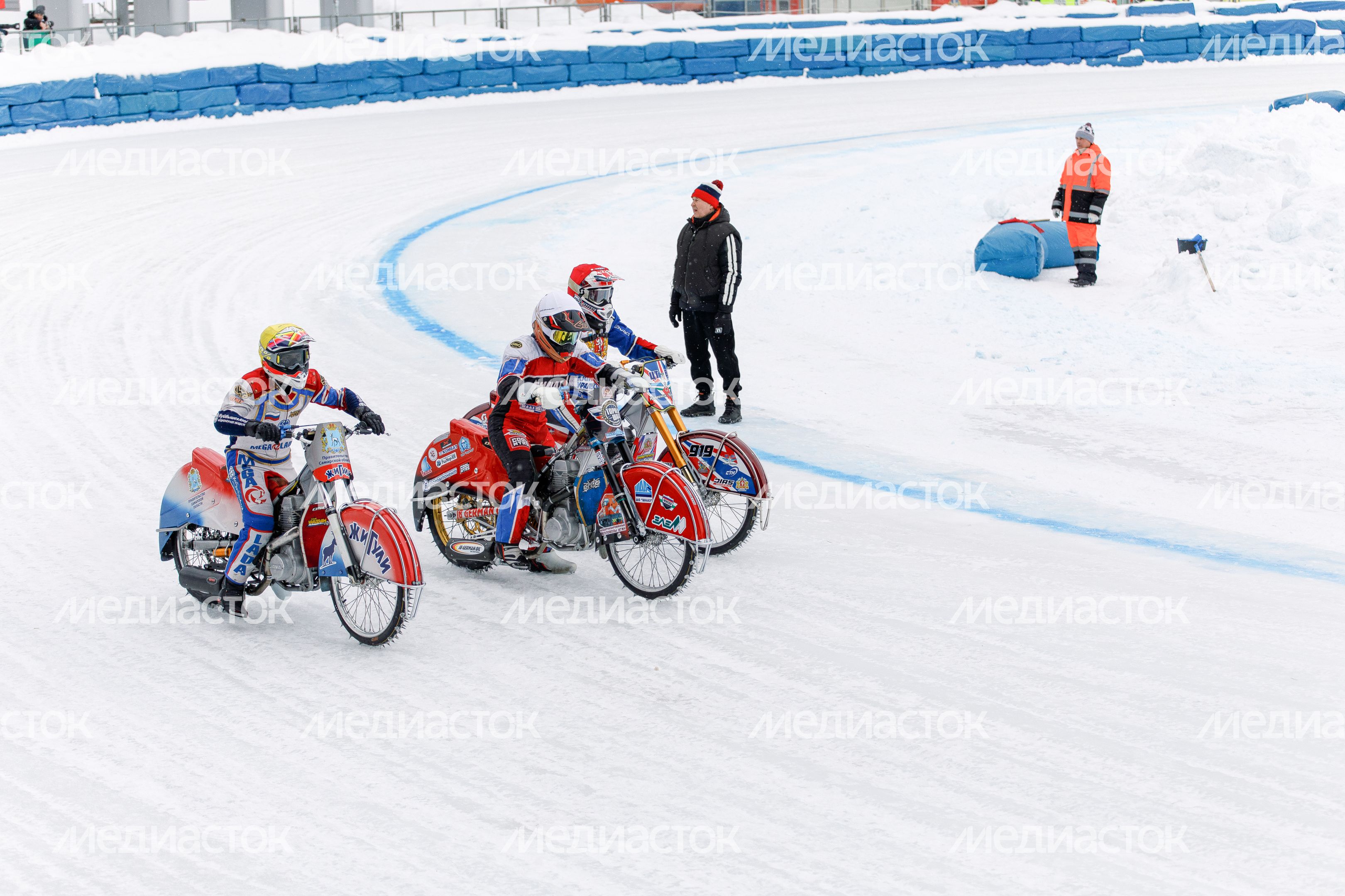 VI этап личного чемпионата России по гонкам на льду в Красногорске