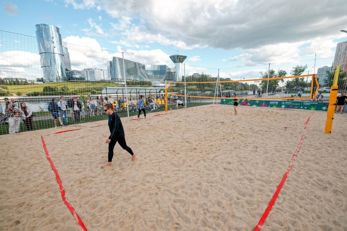 Пляжный волейбол на новой площадке «Пойма volley» в Красногорске