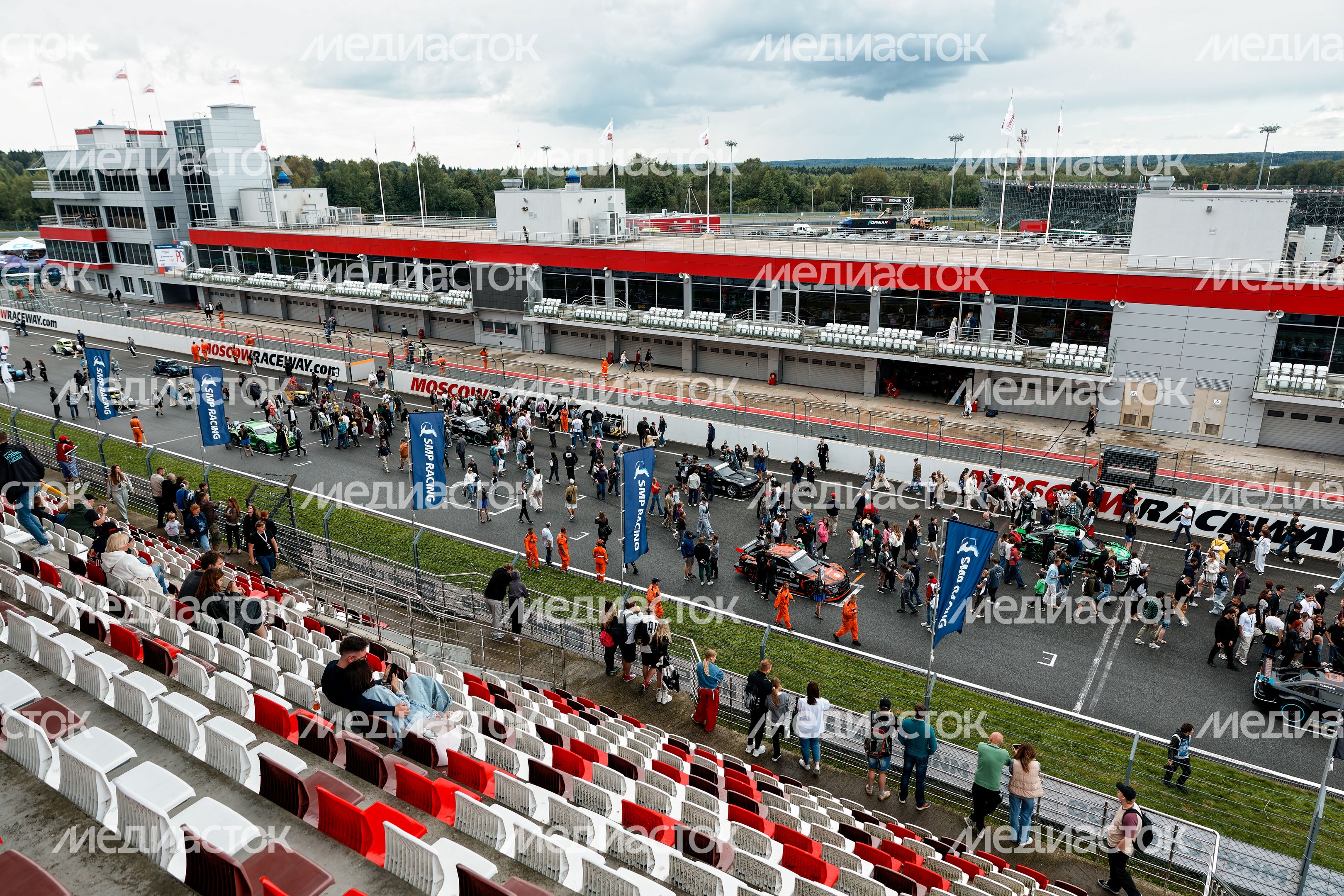 VI этап российской серии кольцевых гонок на автодроме Moscow Raceway