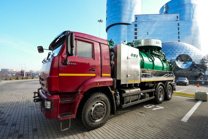 В рамках форума перед Домом Правительства прошла выставка коммунальной техники