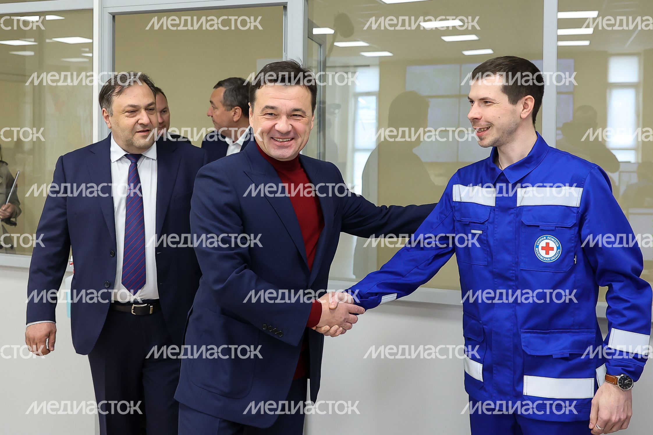 Поздравление Губернатором Подмосковья сотрудников Московской областной станции скорой медицинской помощи с профессиональным праздником