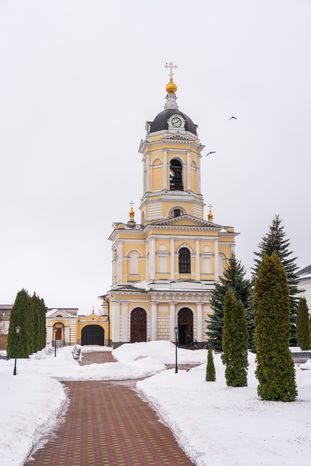 Серпухов. Высоцкий ставропигиальный мужской монастырь. Зима