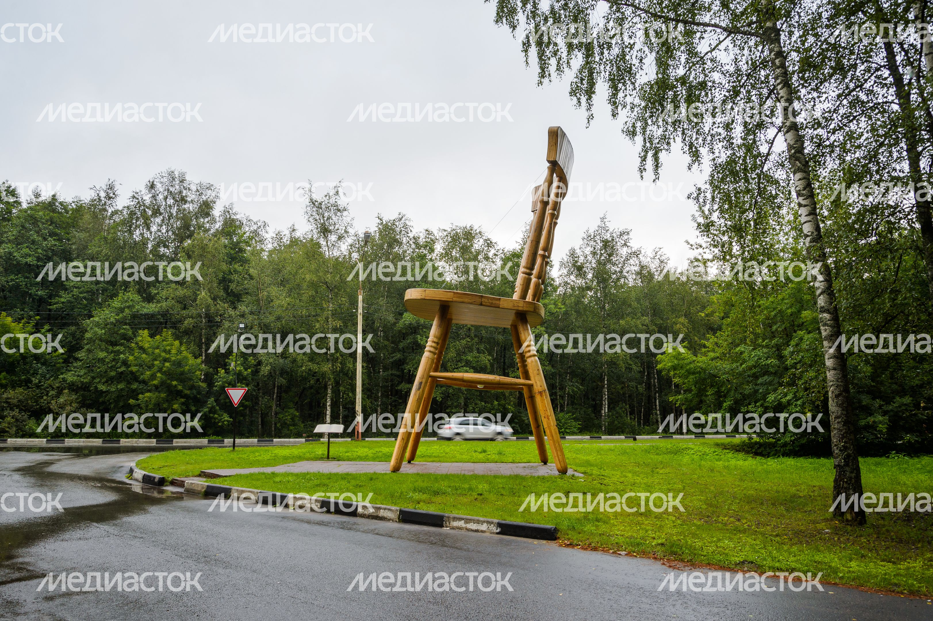 Дубна. 9-метровый стул Дубна. 9-метровый стул