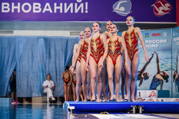 Первенство России по синхронному плаванию среди юношей и девушек в Чехове