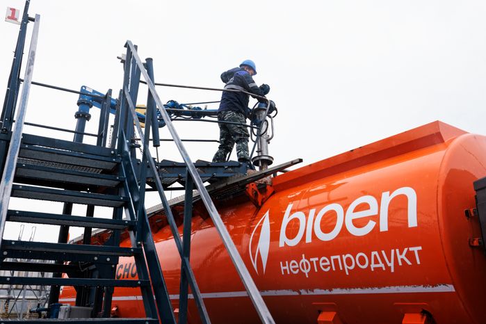 Терминал по перевалке и хранению светлых нефтепродуктов в Красногорске