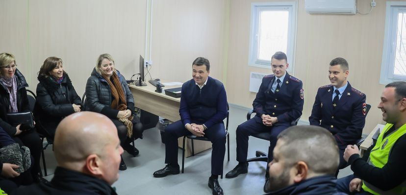 Губернатор в пункте полиции в Котельниках