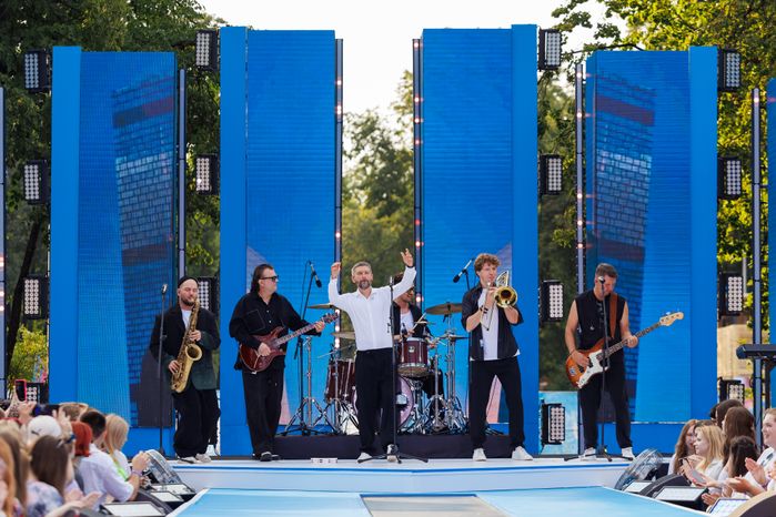 Группа Uma2rman на открытии VK Fest -2024 в московских "Лужниках"