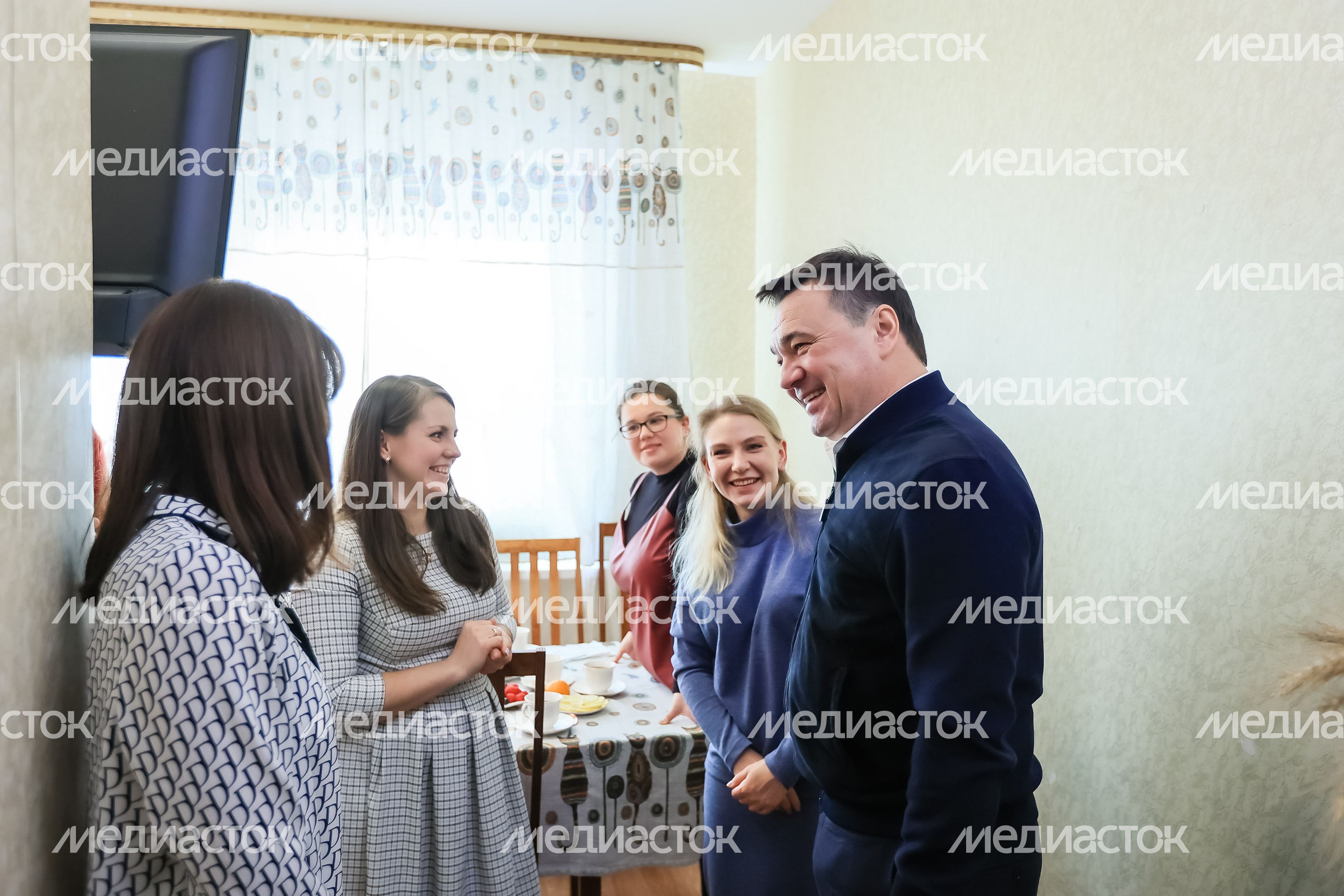 Встреча губернатора с супругами офицеров, участвующих в СВО