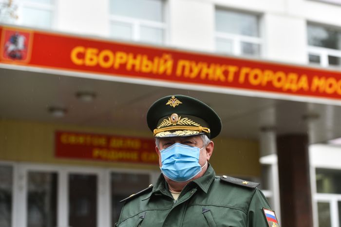 Отправка призывников к местам прохождения военной службы с городского сборного пункта Военного комиссариата города Москвы