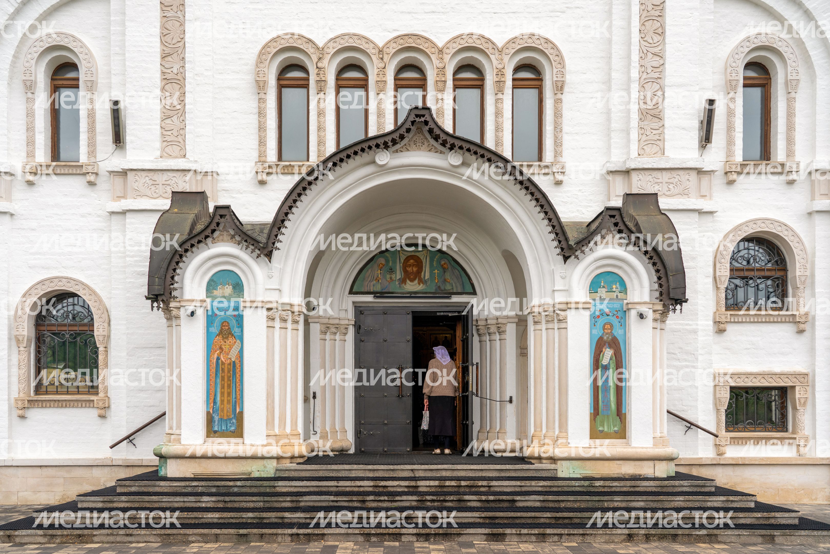 Храм Святой Преподобномученицы Елисаветы в микрорайоне Опалиха города Красногорска Храм Святой Преподобномученицы Елисаветы в микрорайоне Опалиха города Красногорска