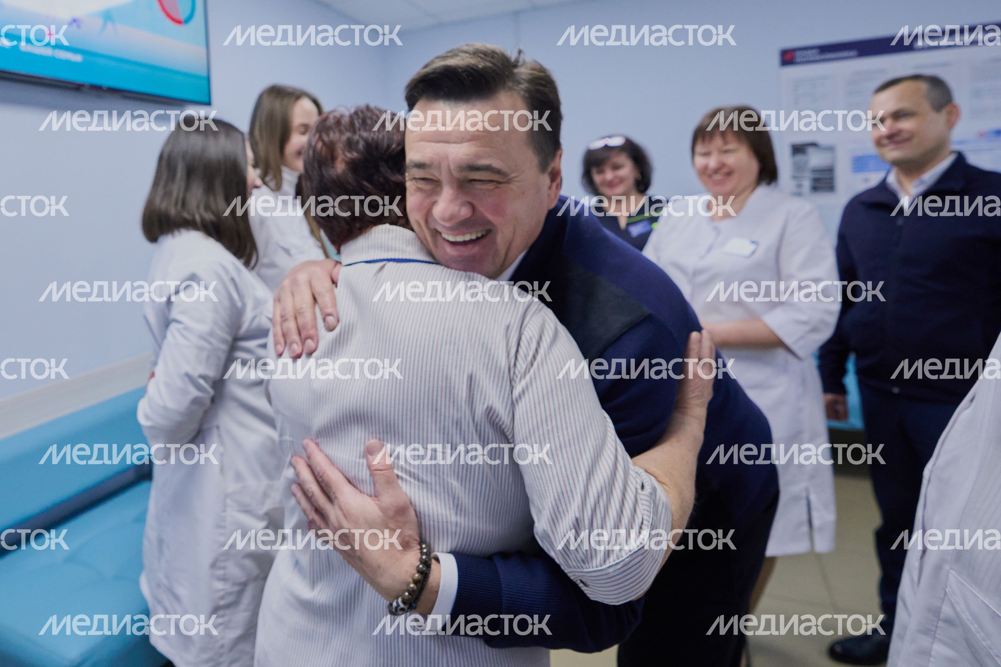 Разговор Губернатора Подмосковья с медиками поликлиники в Молодежном Разговор Губернатора Подмосковья с медиками поликлиники в Молодежном