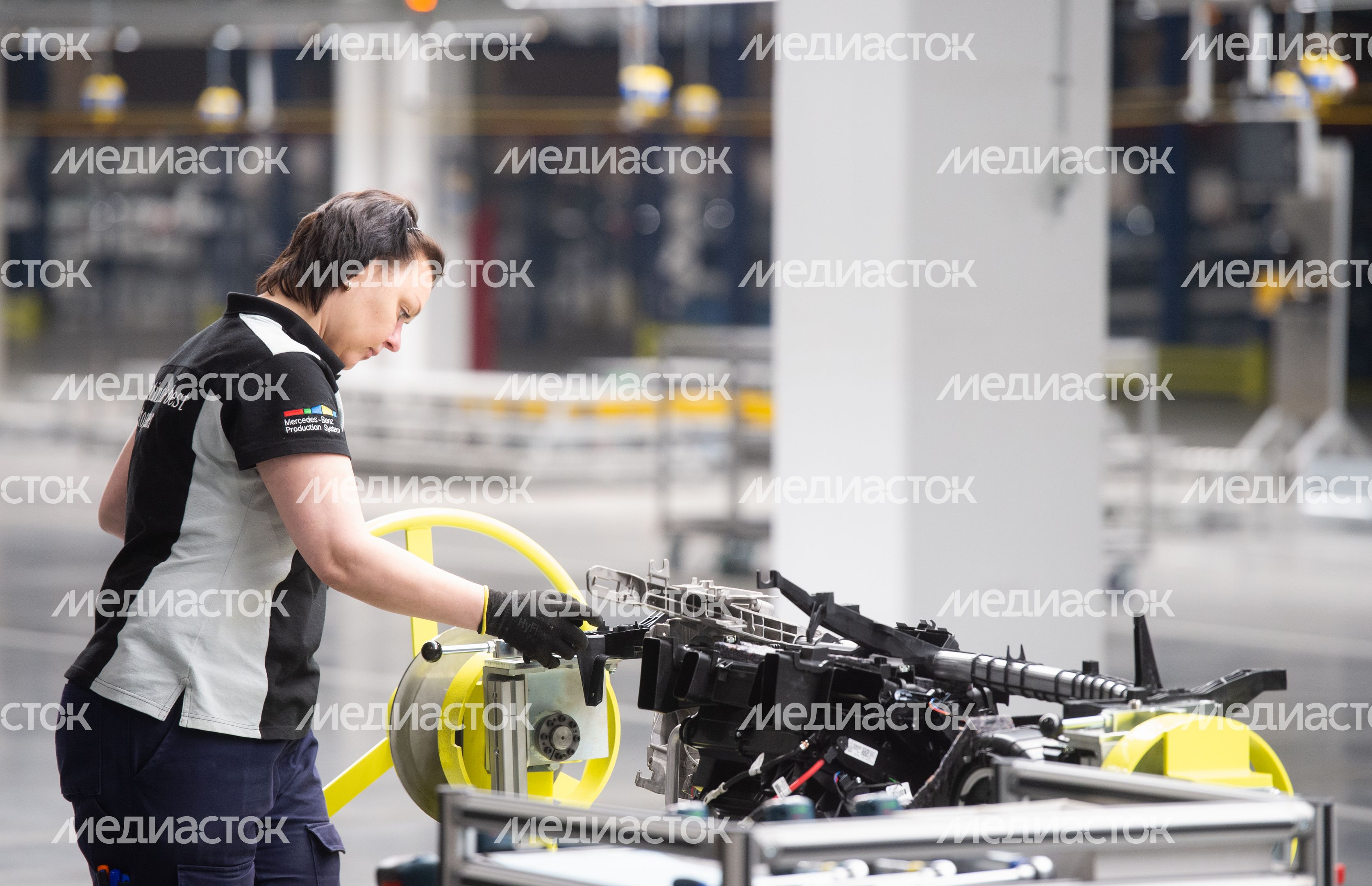 Открытие автомобильного завода Mercedes‑Benz в Подмосковье