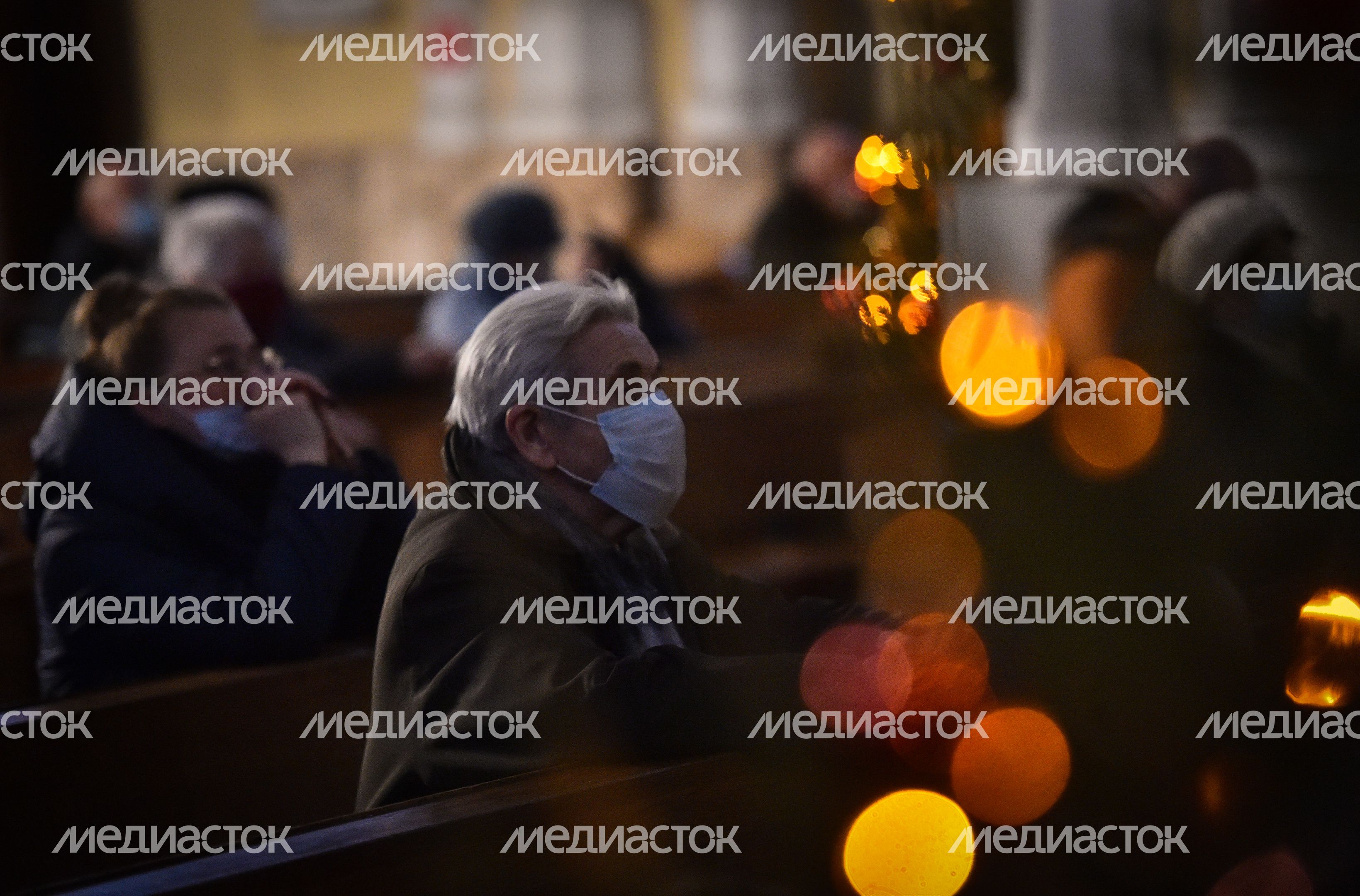 Рождественская служба в кафедральном соборе Непорочного Зачатия Пресвятой Девы Марии