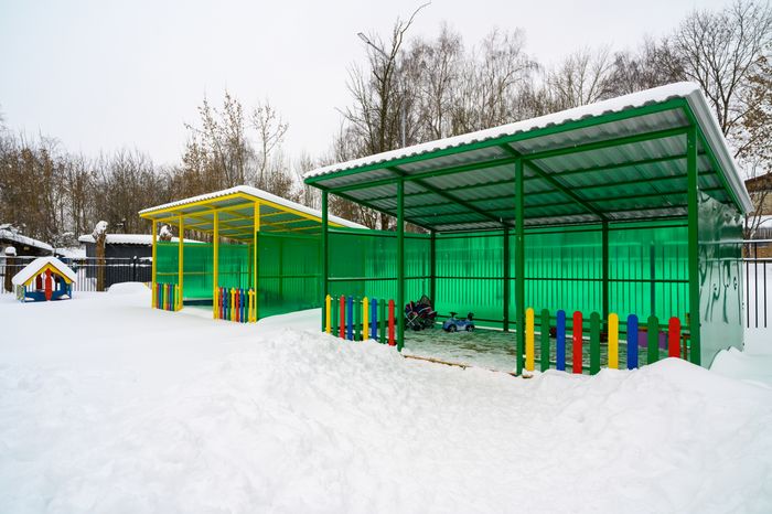 Игровая площадка у детского сада лицея №2 после капитального ремонта в Павловском Посаде