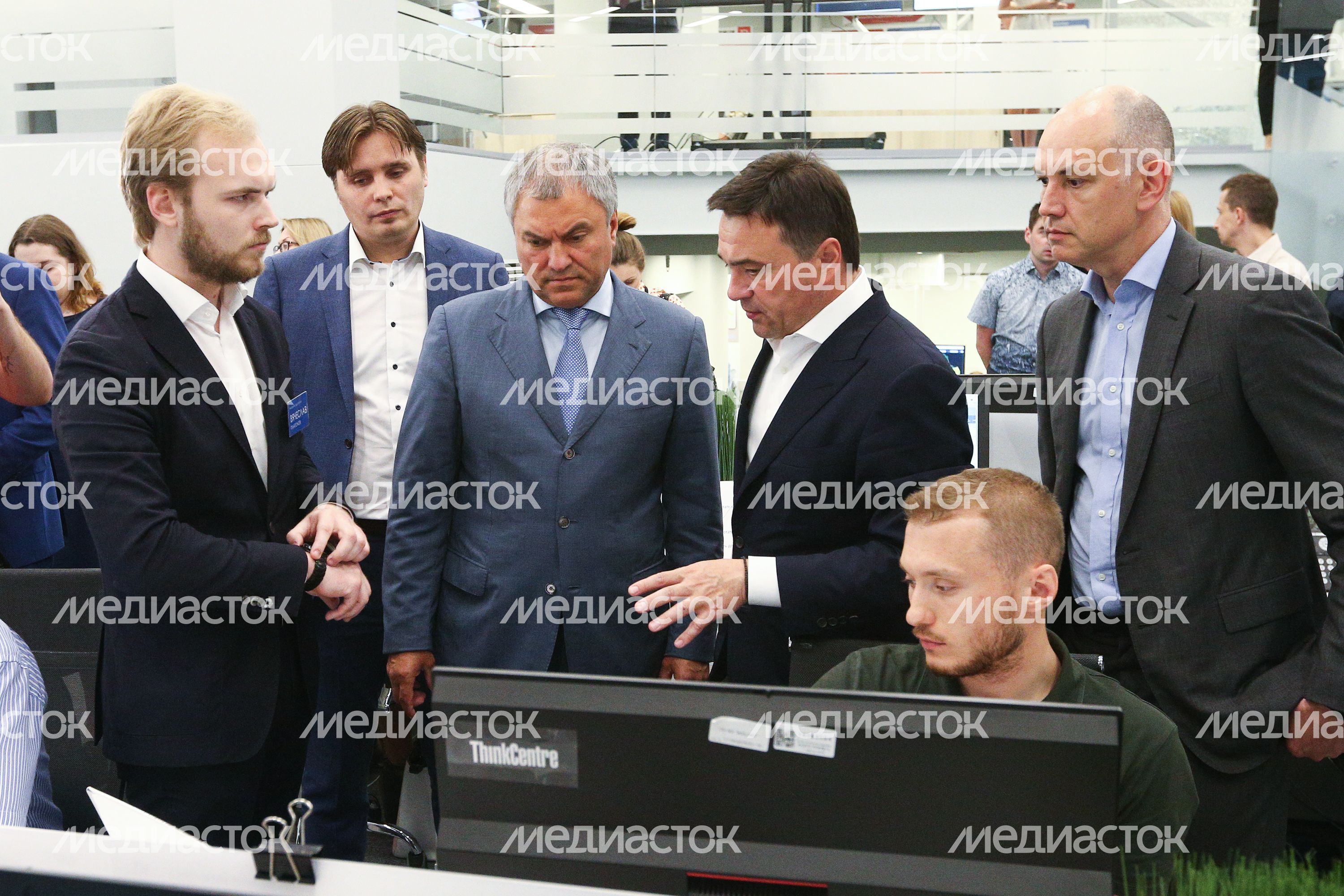 Презентация Председателю Государственной Думы Федерального Собрания РФ Вячеславу Володину технологии отработки обращений жителей
