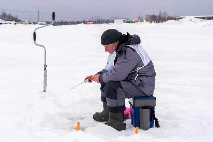 Зимняя рыбалка на Озернинском водохранилище в Рузском округе