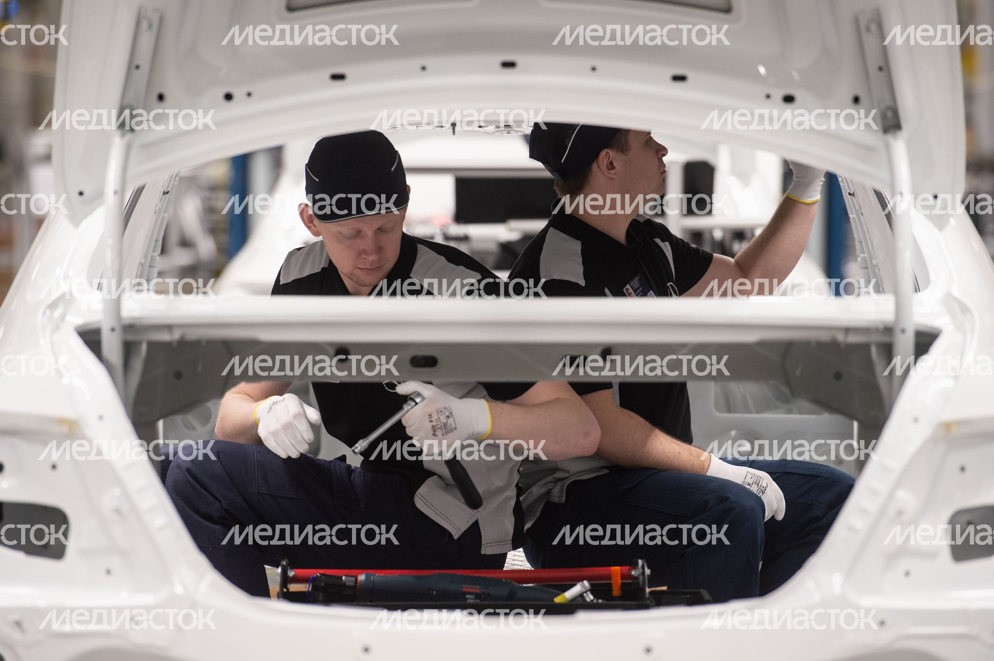 Открытие автомобильного завода Mercedes‑Benz в Подмосковье