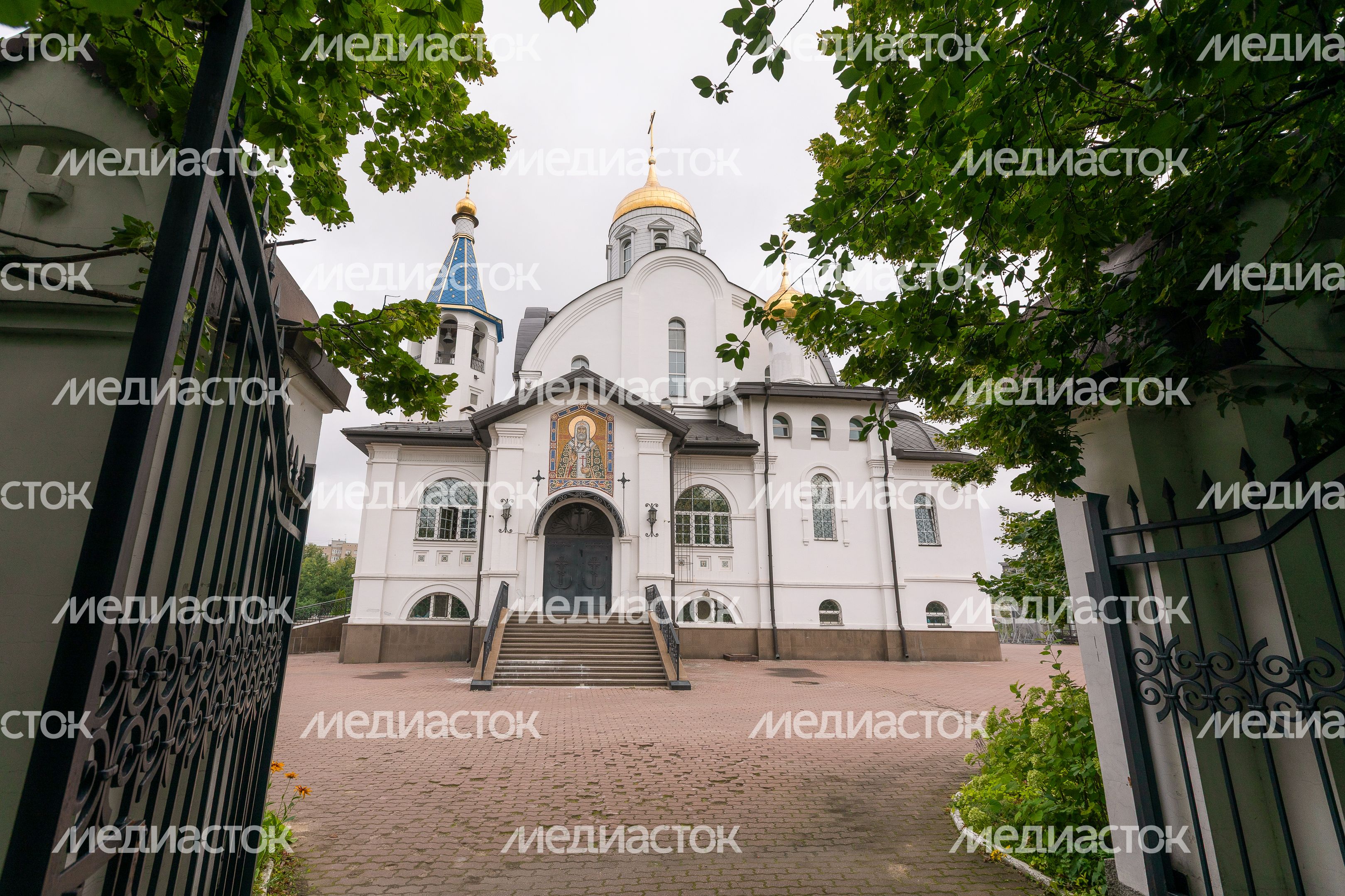 Храм Казанской иконы Божией Матери в Центральном городском парке Реутова Храм Казанской иконы Божией Матери в Центральном городском парке Реутова
