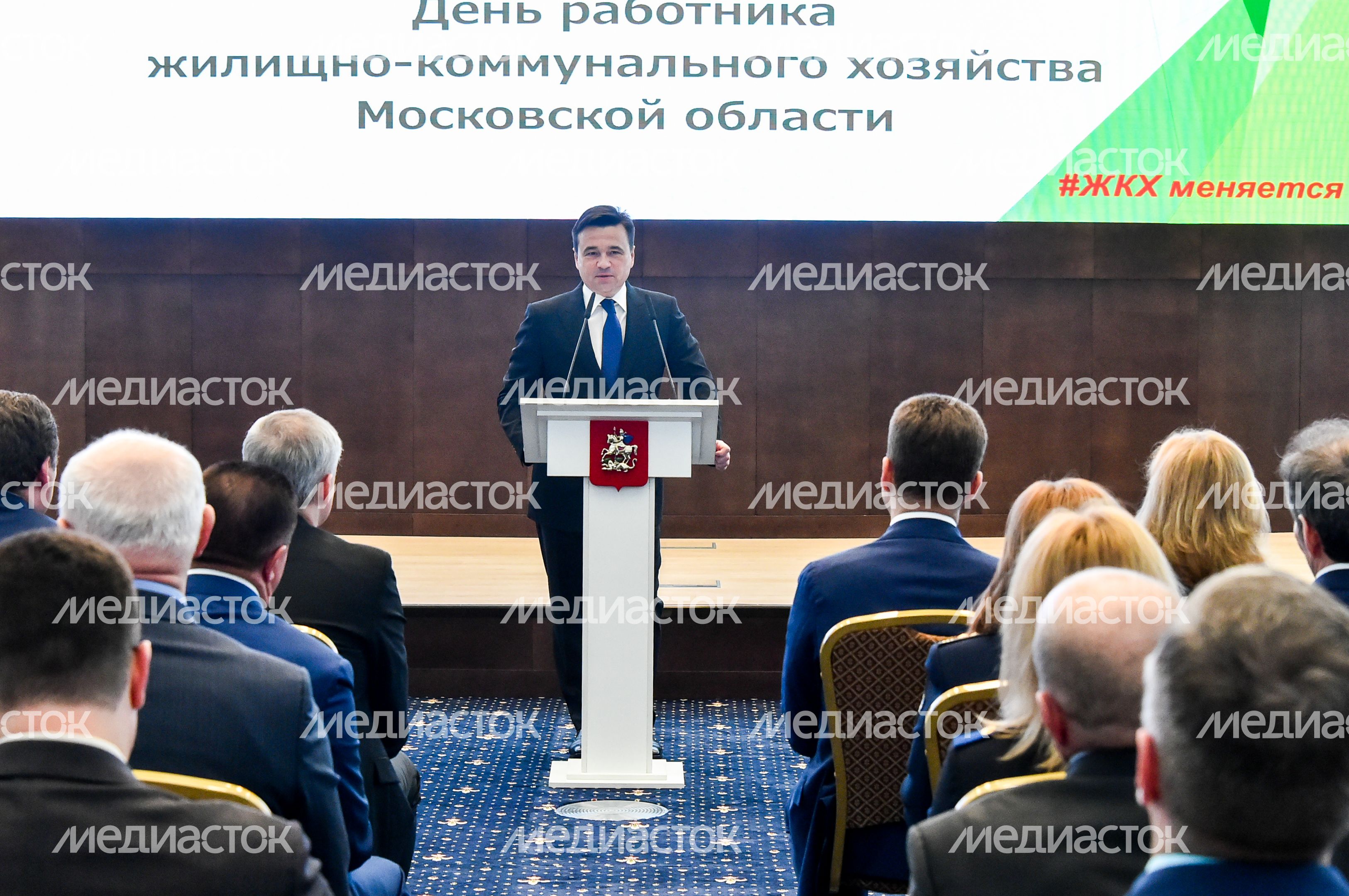 Губернатор принял участие в мероприятиях, посвященных Дню работника ЖКХ