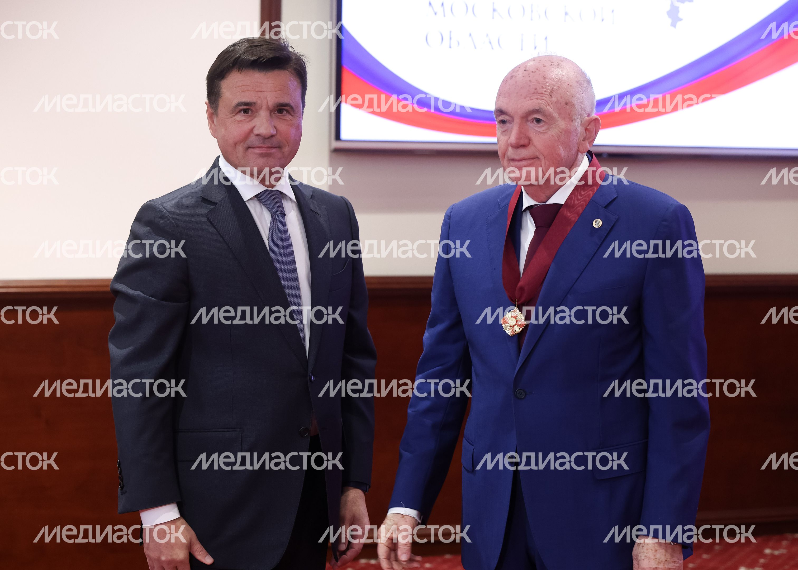Андрей Воробьев поздравил жителей региона с днём Московской области Андрей Воробьев поздравил жителей региона с днём Московской области