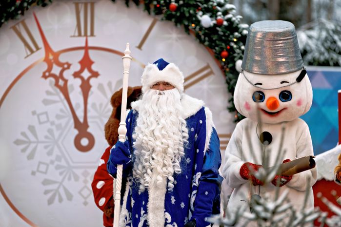 Торжественные проводы главной новогодней елки страны в Москву