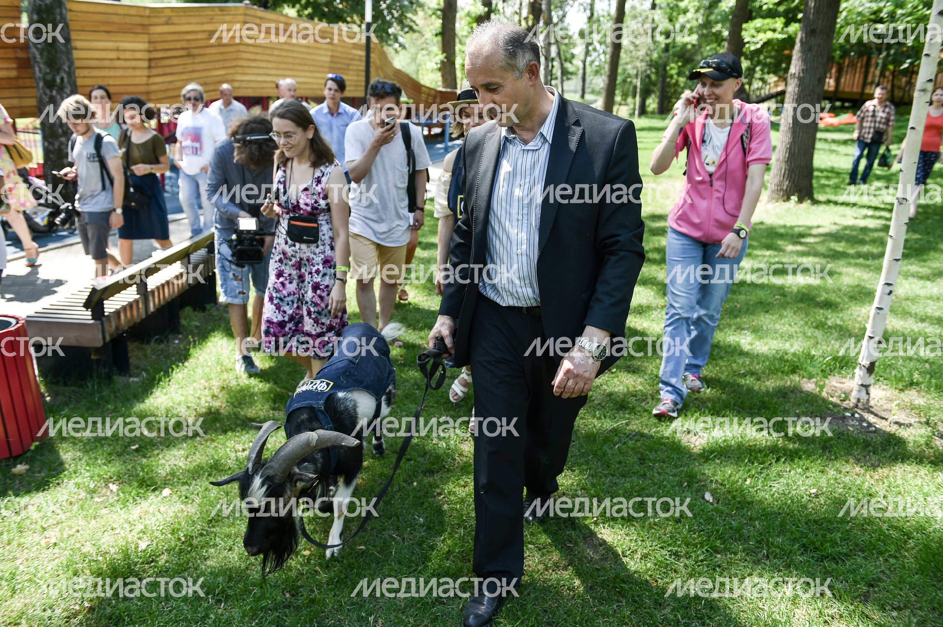 Козел Тимур на ВДНХ в Москве