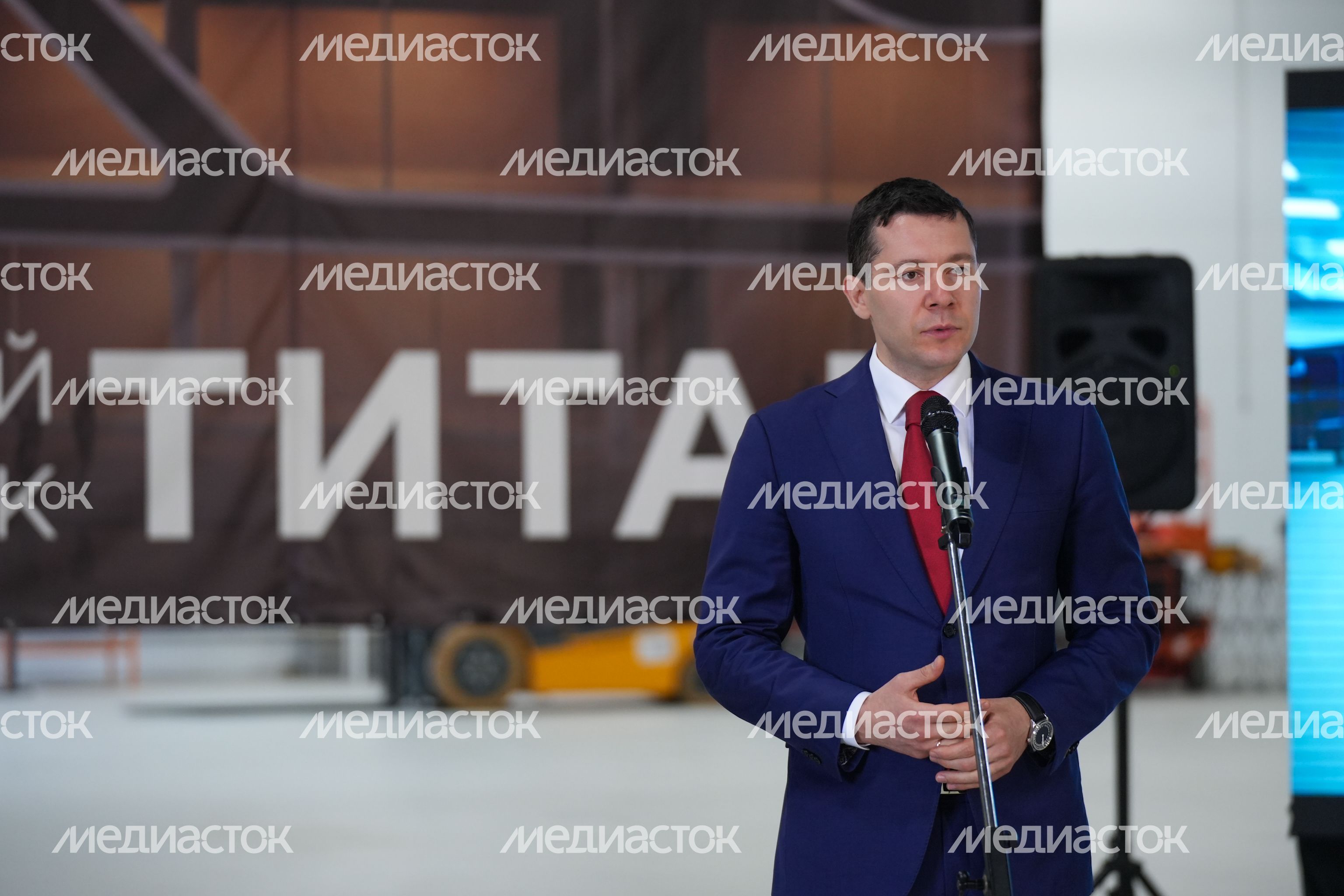 Антон Алиханов запустил первый производственный корпус ГИП "Титан" в Ленинском г.о. Антон Алиханов запустил первый производственный корпус ГИП "Титан" в Ленинском г.о.