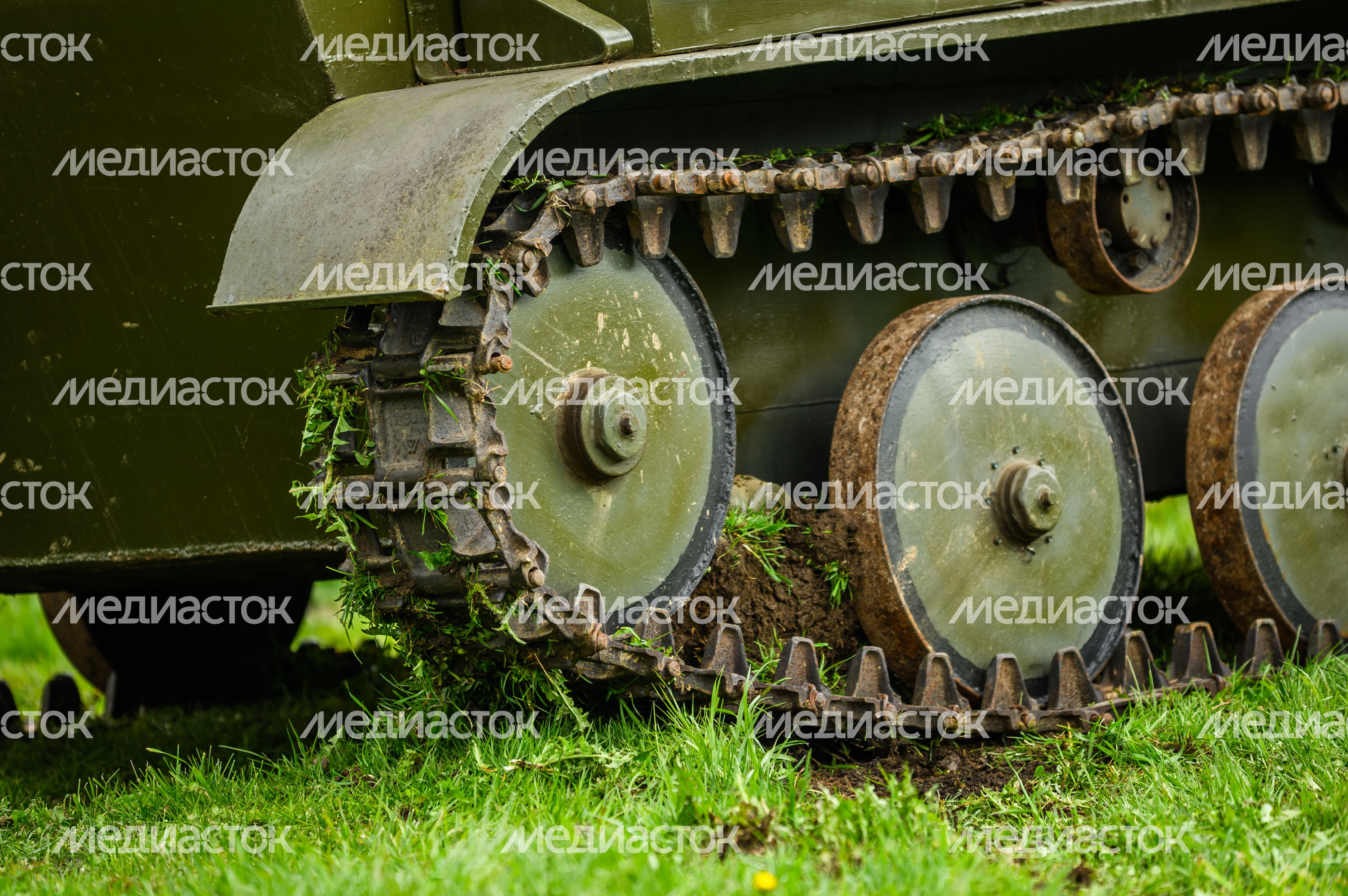 Военно-историческая реконструкция событий мая 1945 года в музее истории танка Т-34 в Мытищах Военно-историческая реконструкция событий мая 1945 года в музее истории танка Т-34 в Мытищах