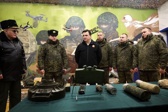 Андрей Воробьев поздравил военнослужащих 45-й отдельной гвардейской инженерной бригады