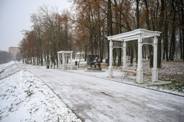 Зима в парке усадьбы Кривякино в Воскресенске