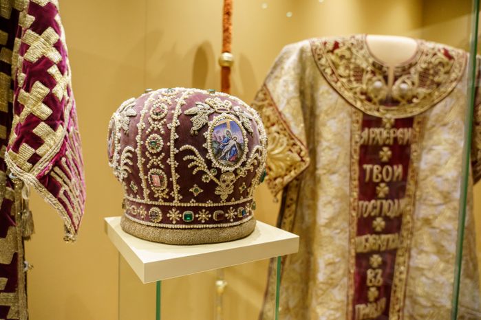 Выставка «Реликвии и сокровища Троице-Сергиева монастыря 11-17 вв.» в Ризнице Троице-Сергиевой лавры