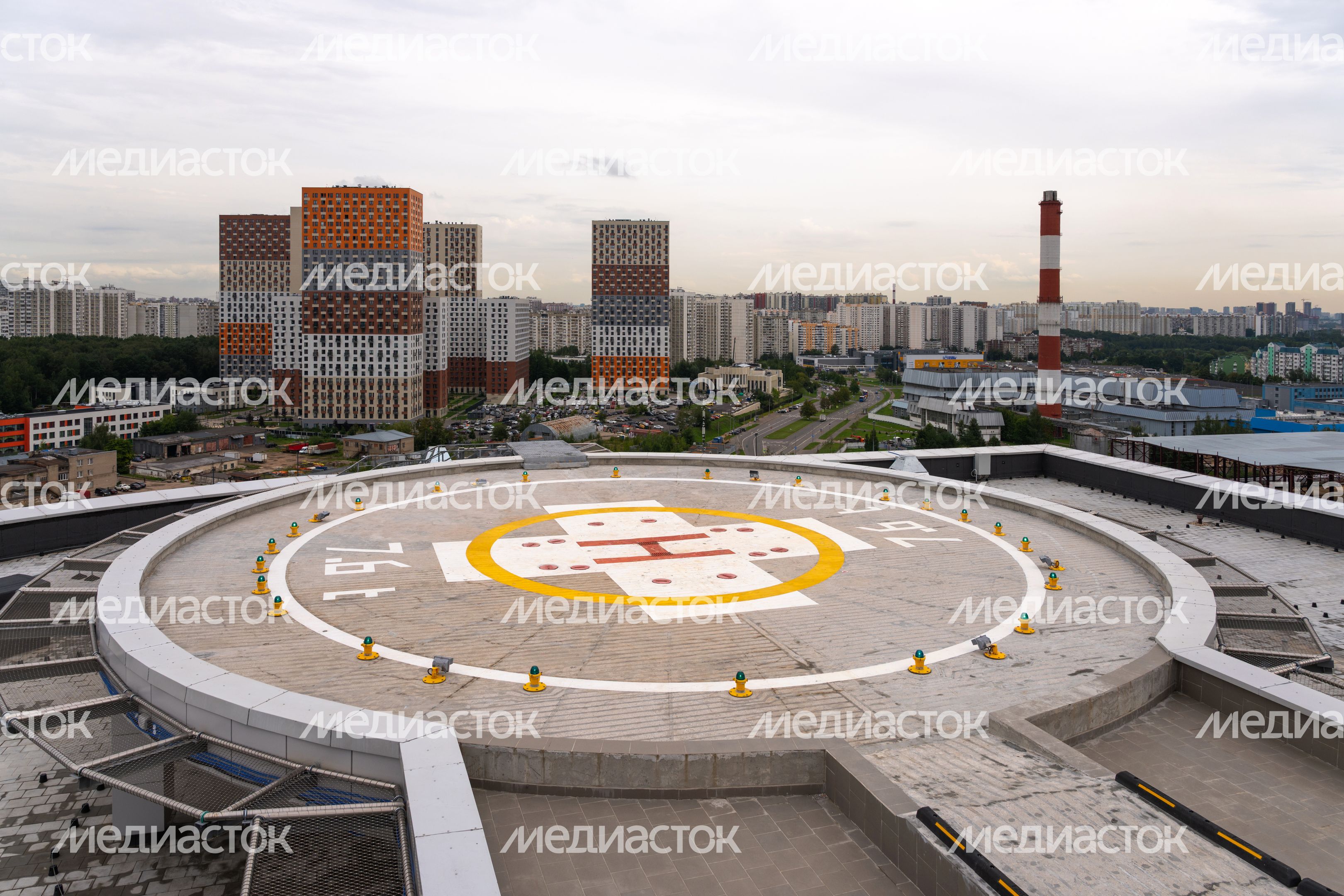 Вертолетная площадка для санитарной авиации в Детском клиническом центре им. Л.М. Рошаля в Красногорске Вертолетная площадка для санитарной авиации в Детском клиническом центре им. Л.М. Рошаля в Красногорске