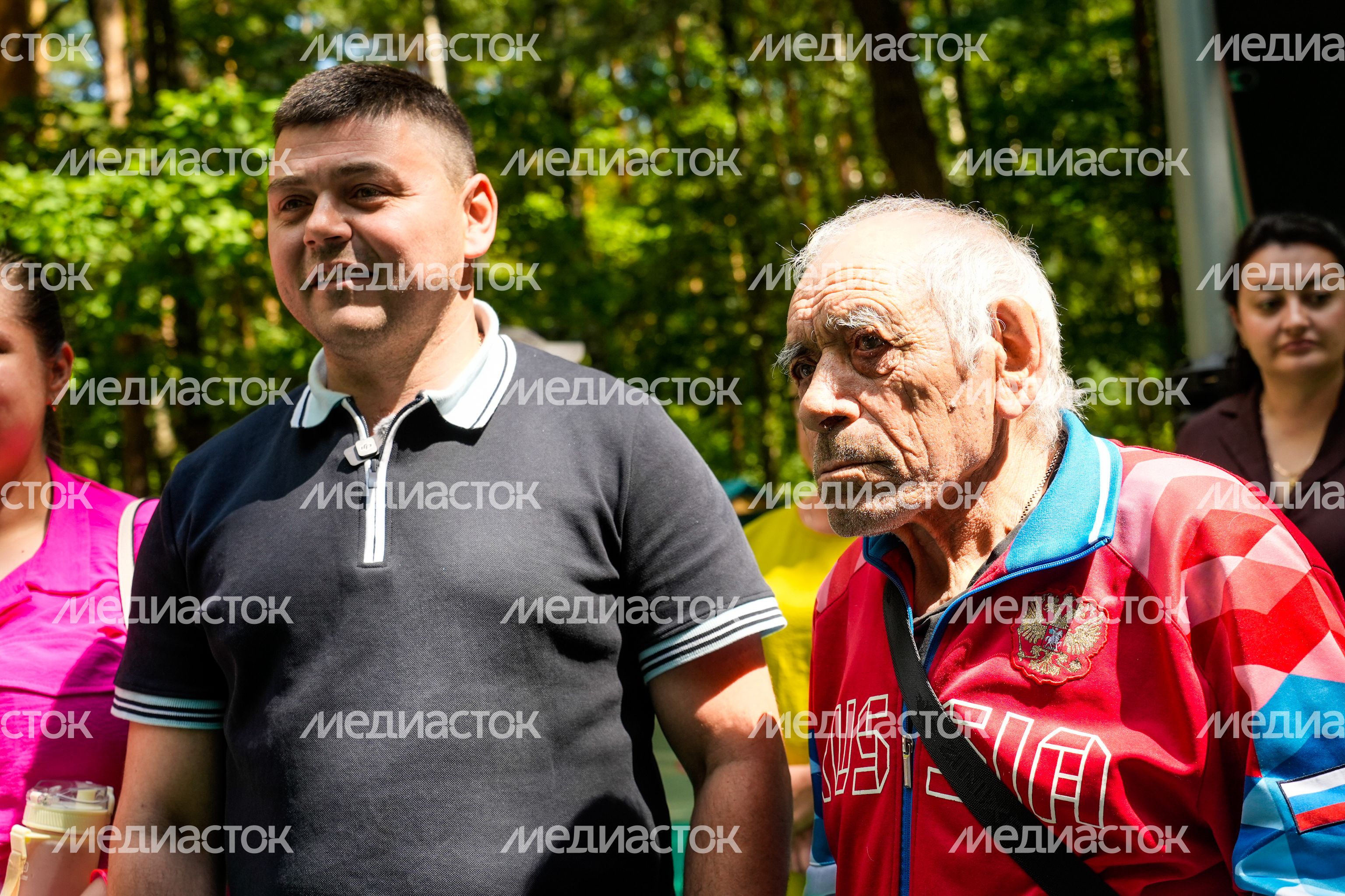 Андрей Воробьев посетил лесопарк "Чемпион" в Дзержинском