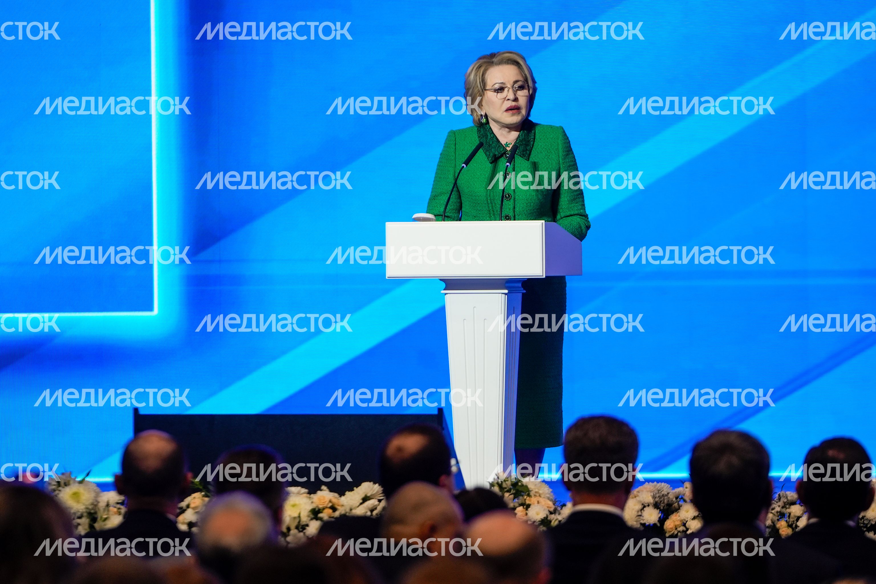 Пленарное заседание XIII Форума регионов Беларуси и России Пленарное заседание XIII Форума регионов Беларуси и России