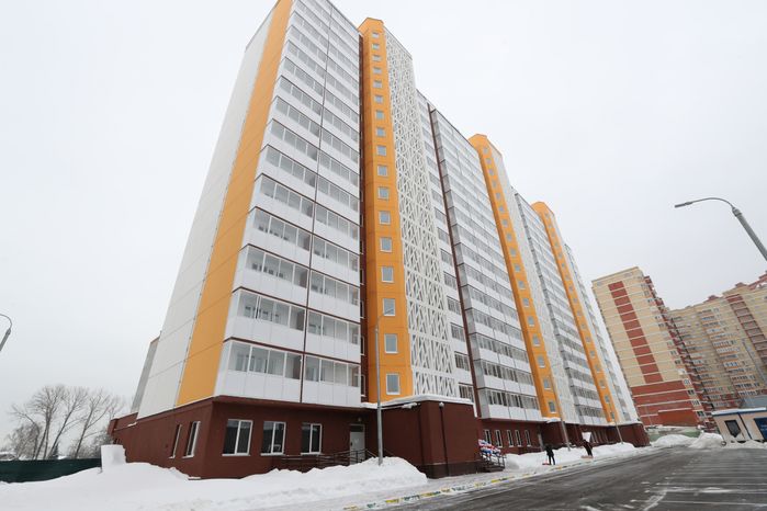 Губернатор вручил ключи от квартир дольщикам ЖК Квартал Лукино в Балашихе