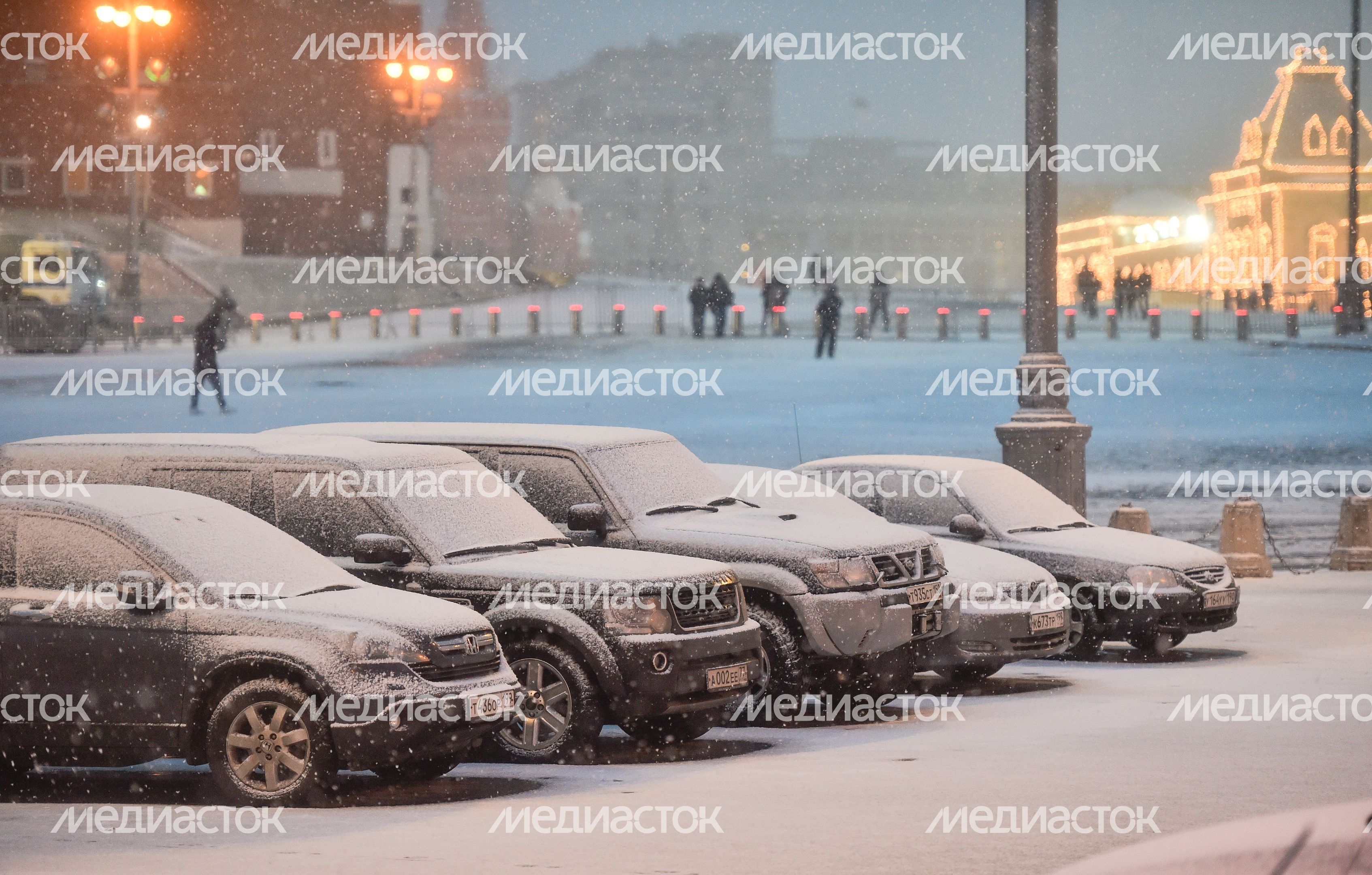 Первый снег в Москве