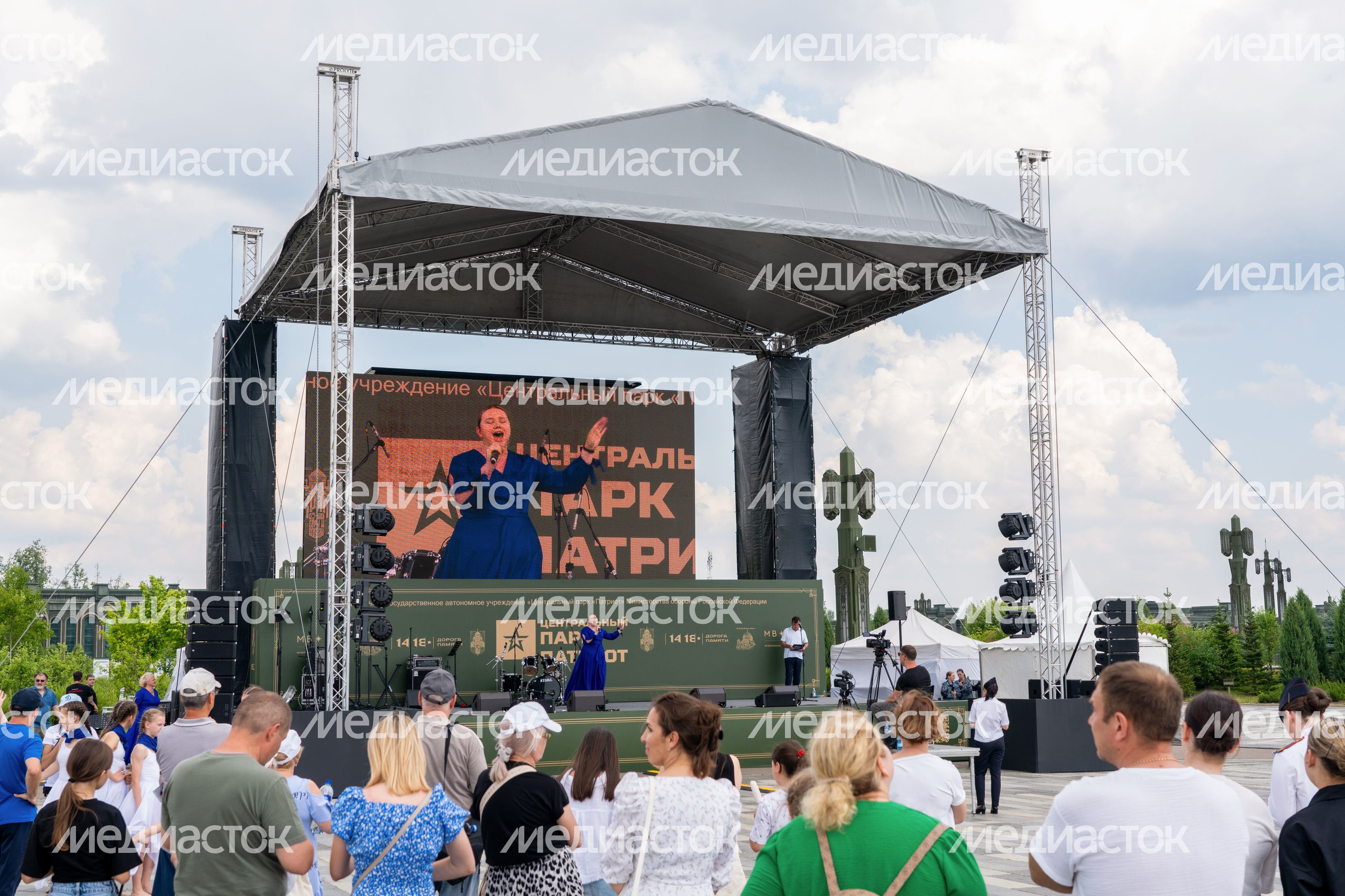 Концерт для участников проекта «Проведи один день с полицией Подмосковья» в Центральном парке «Патриот» Концерт для участников проекта «Проведи один день с полицией Подмосковья» в Центральном парке «Патриот»