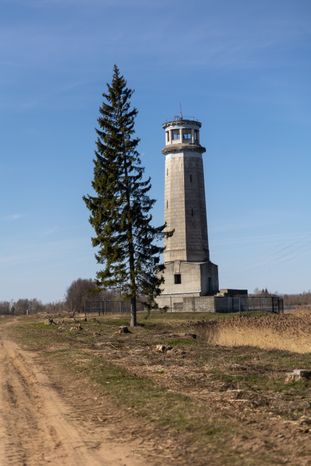 Большой Волжский маяк