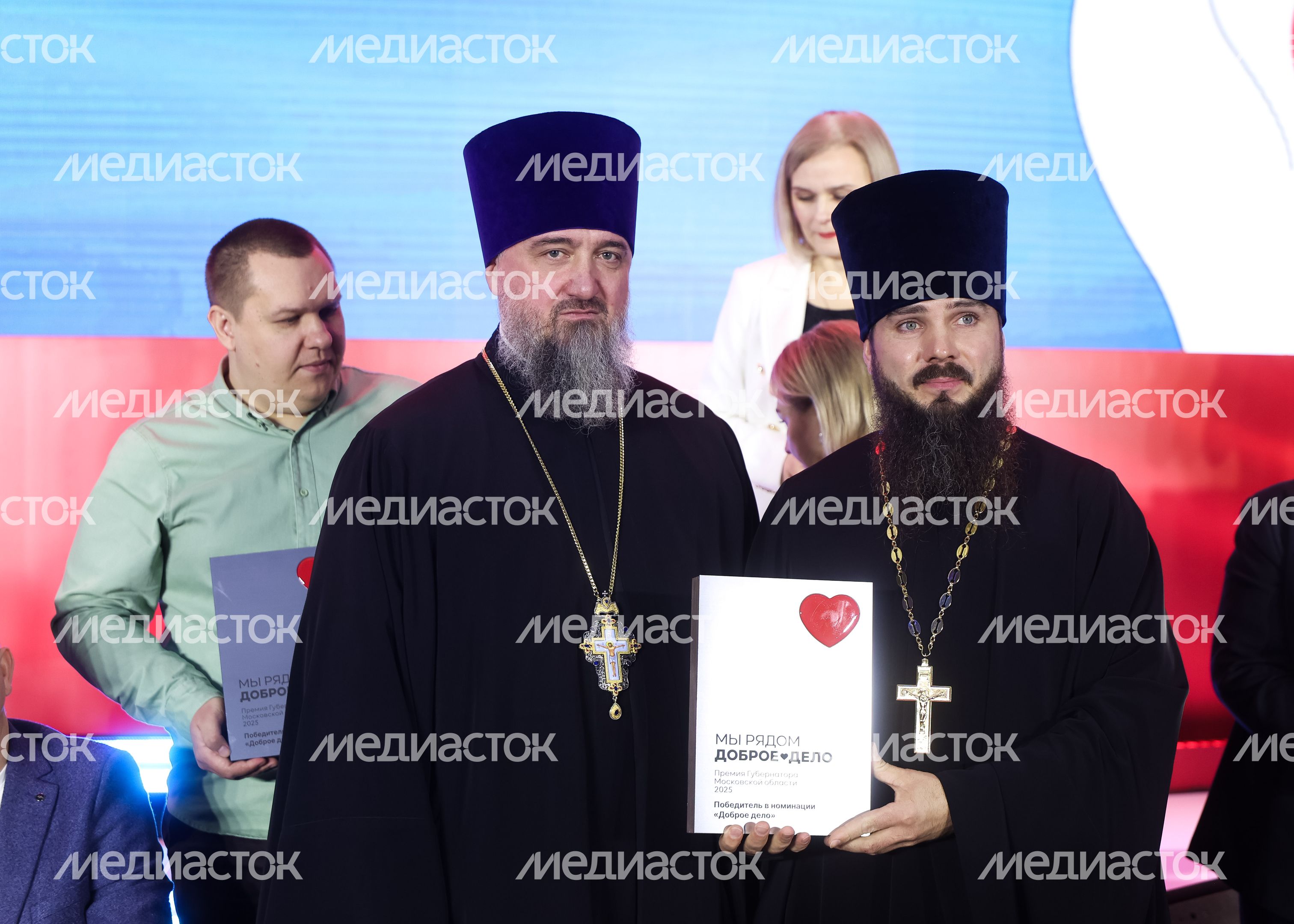 Награждение победителей XIII губернаторской премии "Мы рядом. Доброе дело" Награждение победителей XIII губернаторской премии "Мы рядом. Доброе дело"