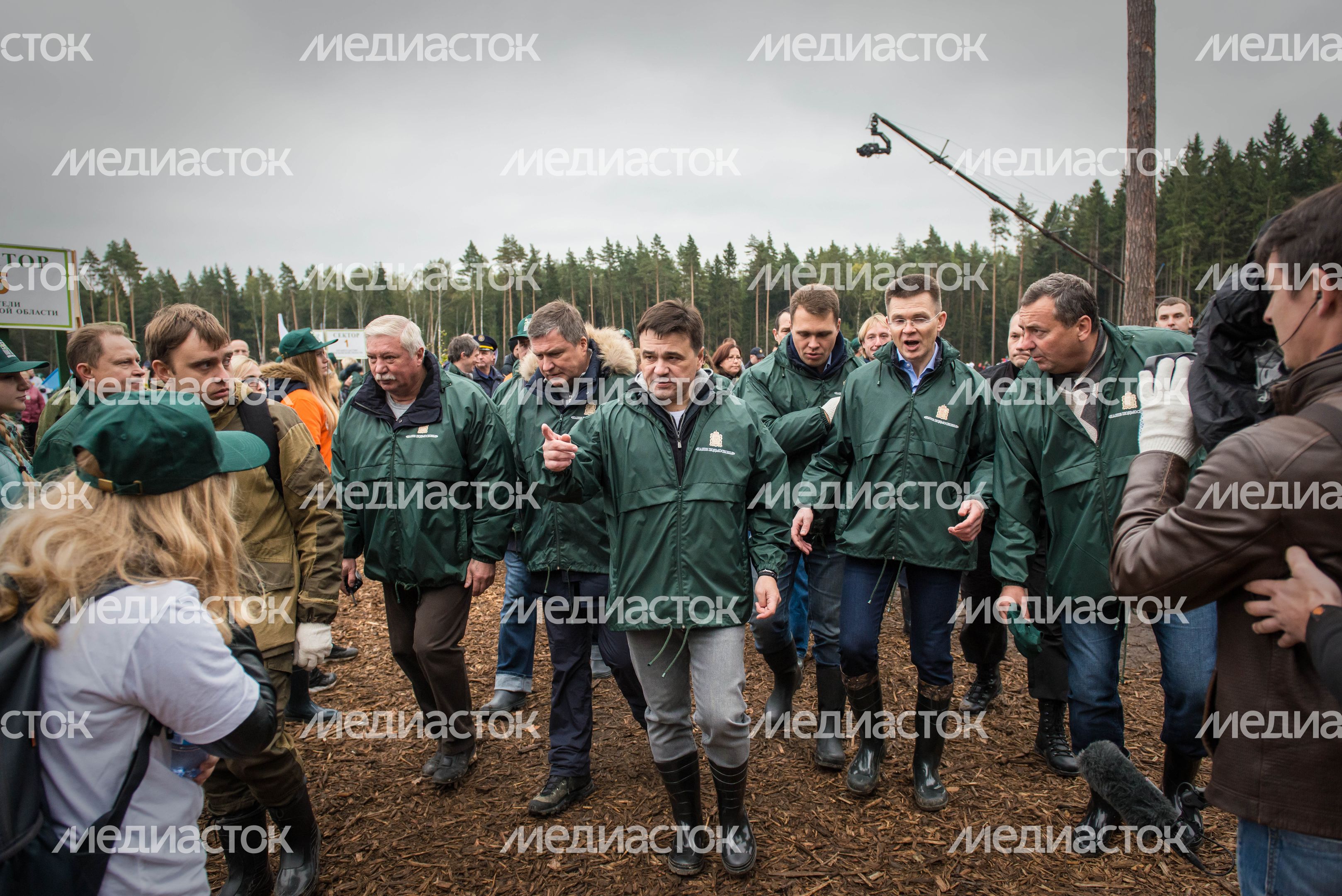 Губернатор Московской области на акции «Наш лес. Посади свое дерево» в Мытищах