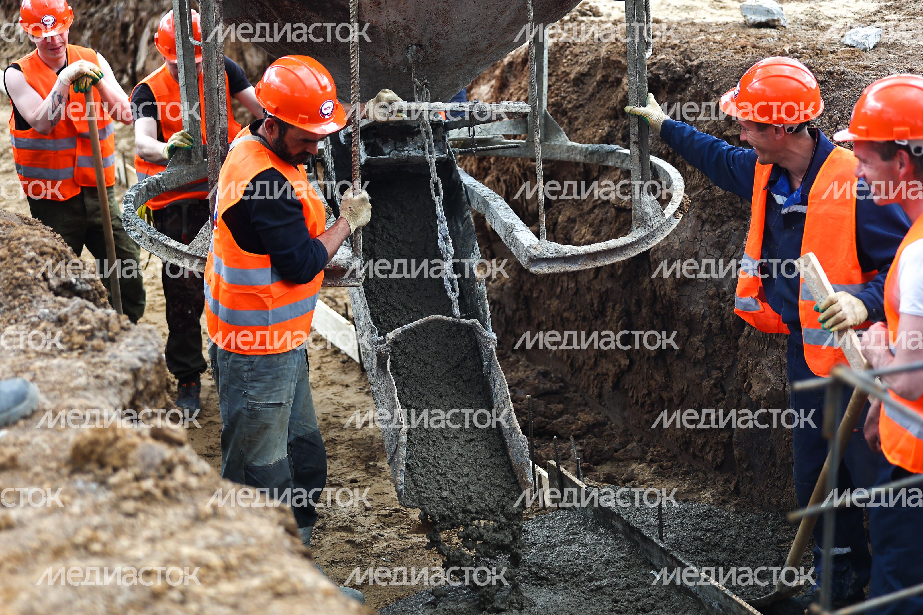 Закладка камня в строительство Селекционно-генетического центра "Смена"