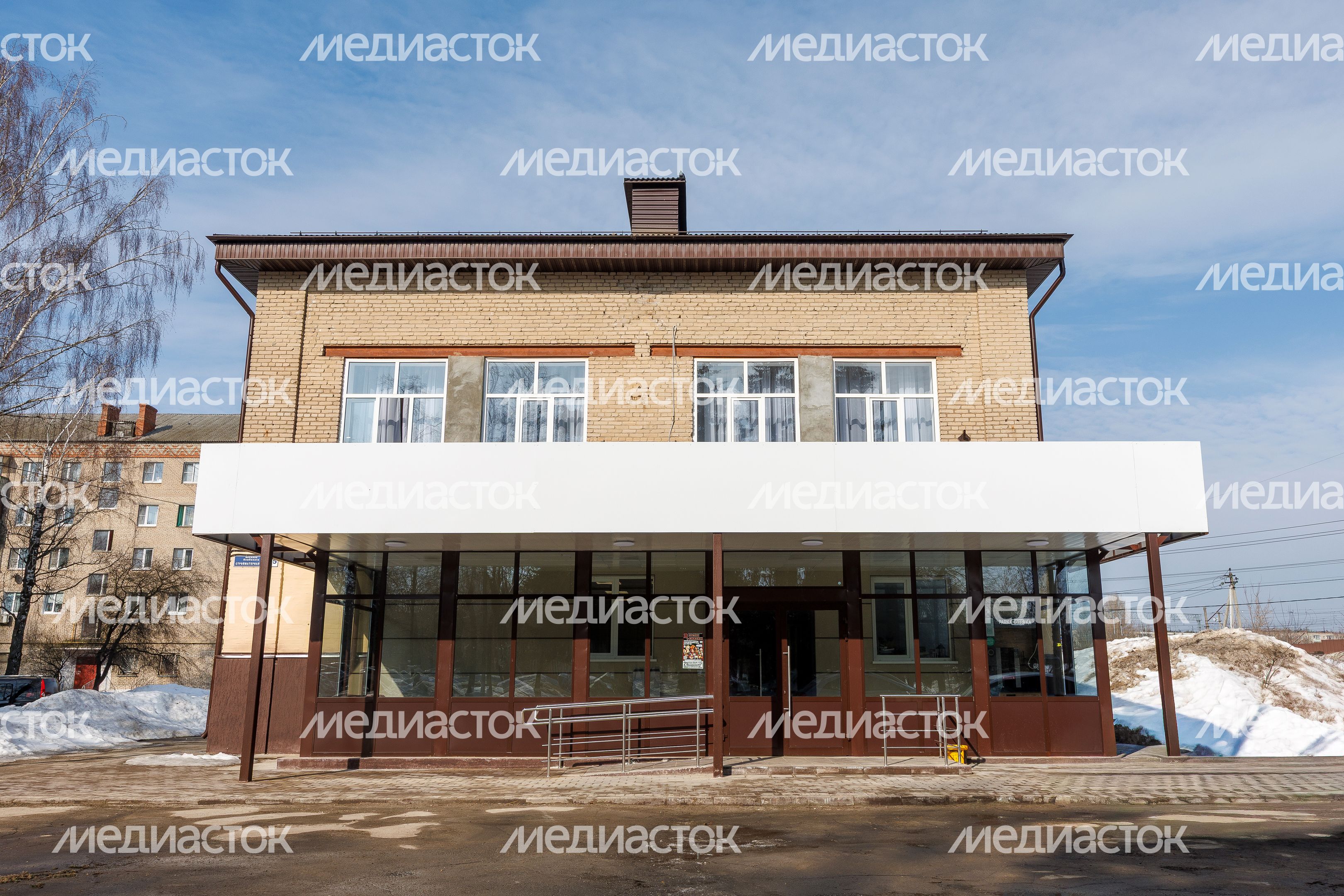 Сельский Дом культуры «Строитель» в поселке Комбината Стройматериалов-1 Раменского округа после капремонта Сельский Дом культуры «Строитель» в поселке Комбината Стройматериалов-1 Раменского округа после капремонта
