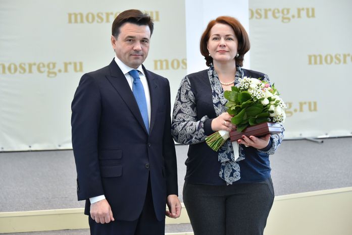 А. Воробьев вручил награды в честь Праздника весны и труда