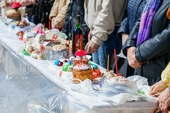 Освящение куличей в Иоанно-Богословском храме Коломны