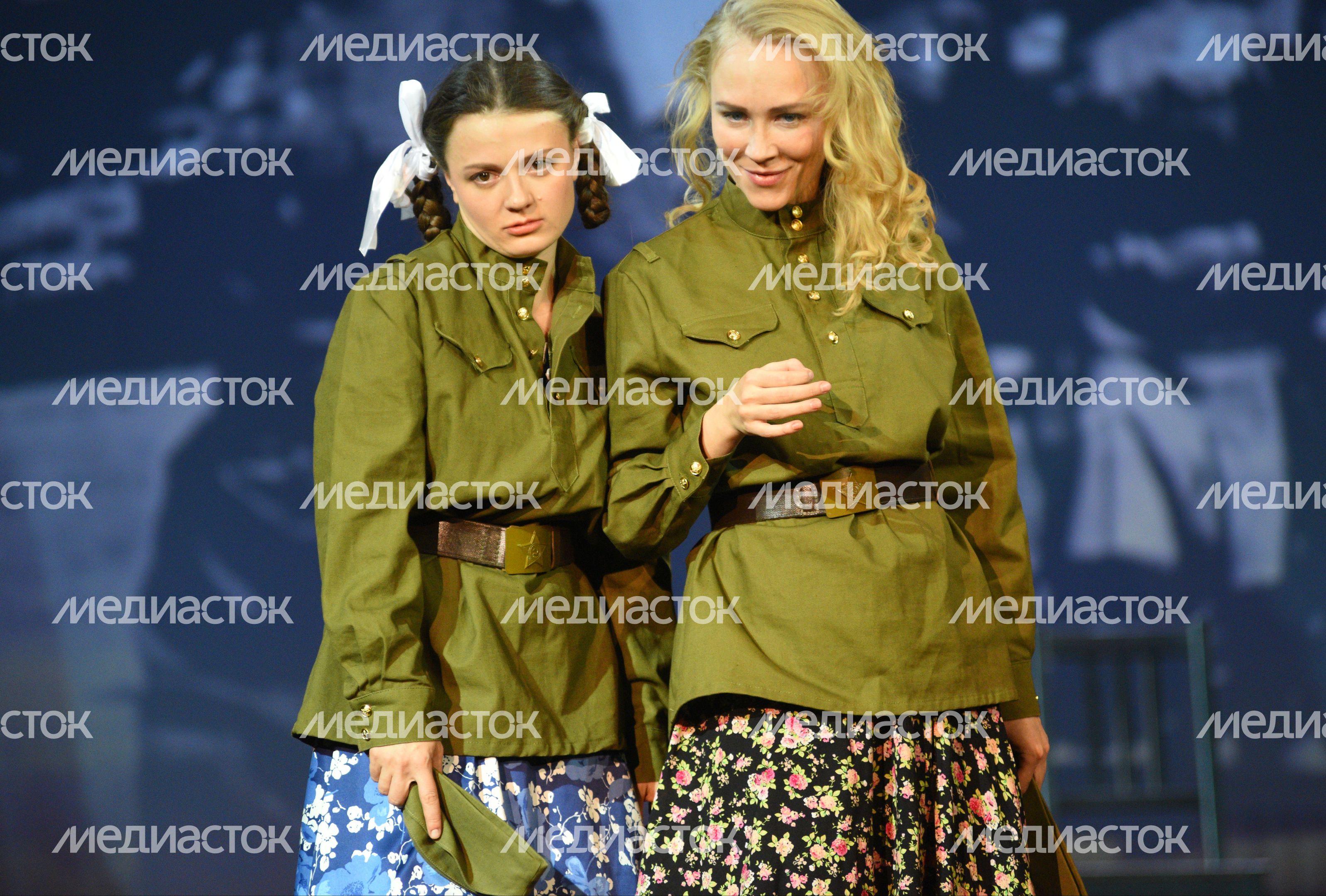 Премьера спектакля «Про мою маму и про меня» в МОГТЮЗ Премьера спектакля «Про мою маму и про меня» в МОГТЮЗ